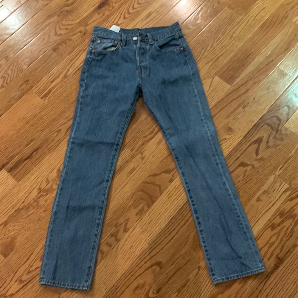 levi 501, 28W32L